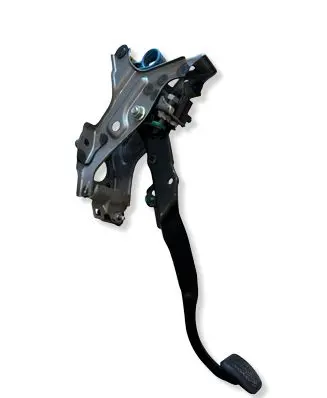 Toyota Auris E180 Clutch pedal 