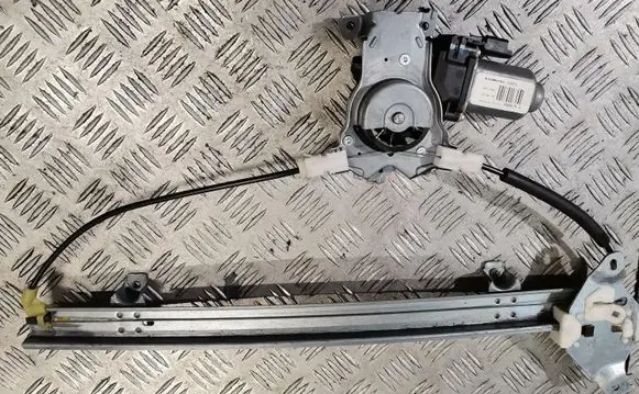 Nissan Note (E11) Front door window regulator motor 400925C