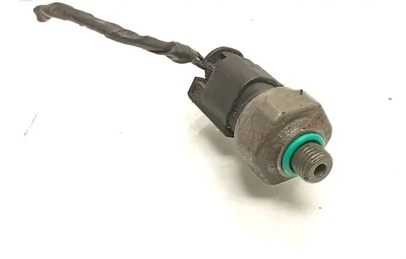 BMW X3 E83 Air conditioning (A/C) pressure sensor 