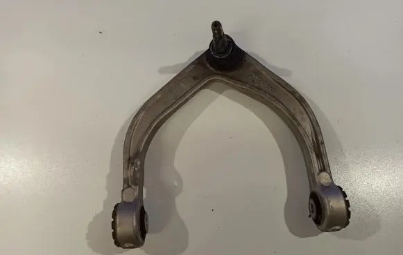 Volvo XC90 Front upper control arm/wishbone 31360633
