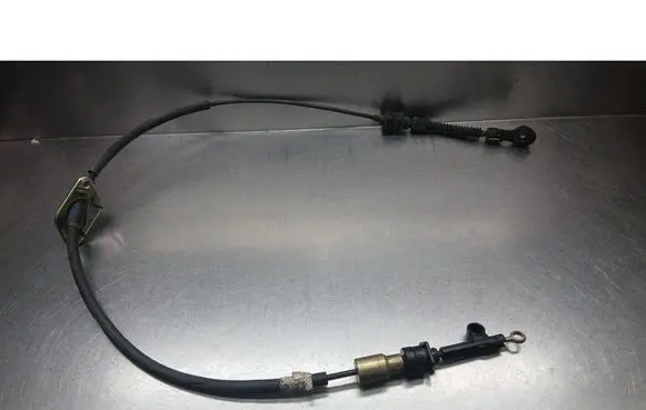 Volvo V70 Gear shift cable linkage