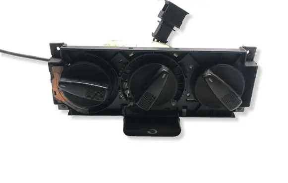 Volkswagen Transporter - Caravelle T4 Climate control unit 701819045B 34796 901510730000