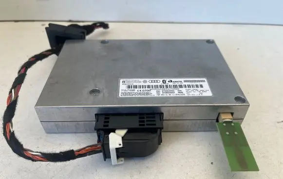 Audi Q5 SQ5 Bluetooth control unit module 8T0862335F 8T0862335E