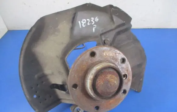 BMW X3 E83 Front wheel hub spindle knuckle