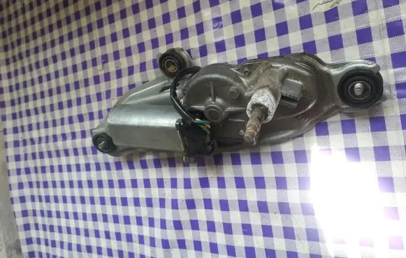 Toyota Corolla E110 Rear window wiper motor 8513012850