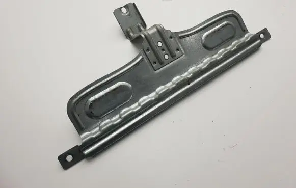 Volvo XC90 Battery tray 8697005