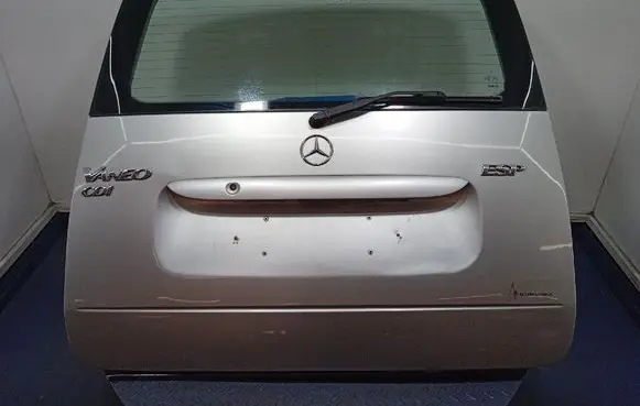 Mercedes-Benz Vaneo W414 Tailgate/trunk/boot lid