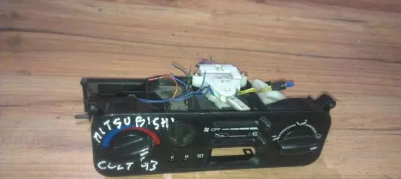 Mitsubishi Colt Climate control unit nenustayta