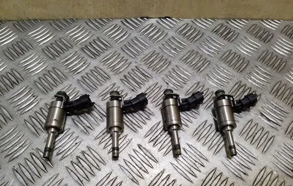 Volvo S60 Fuel injectors set 0261500147 BB5E9F593BA