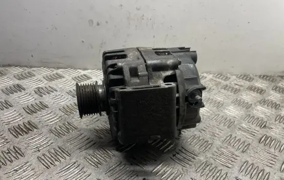 Mercedes-Benz C W204 Generator/alternator A0009067500