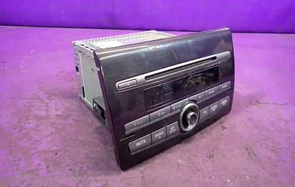 Fiat Bravo Radio/CD/DVD/GPS head unit 