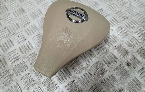 Nissan X-Trail T32 Steering wheel airbag 0589P1000475