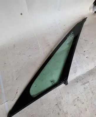Opel Zafira C Front triangle window/glass 43R000262 E000251