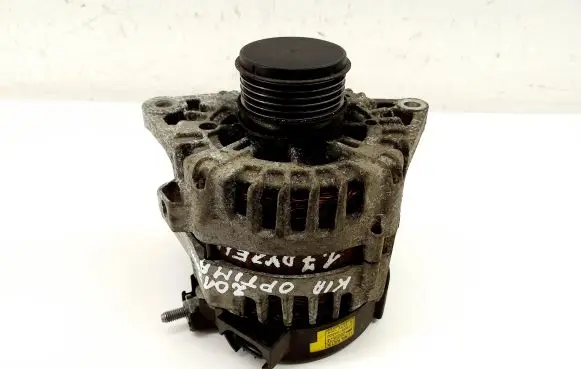 KIA Optima Generator/alternator 373002A800