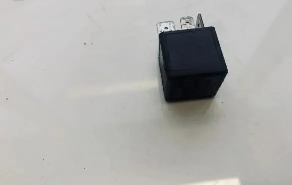 Renault Scenic II - Grand scenic II Other relay 7700821864 V23134-J52-X207