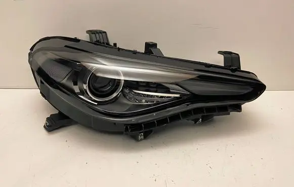 Alfa Romeo Giulia Headlight/headlamp 50547571 28D16T1