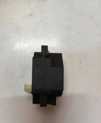 Volvo XC70 Air flap motor/actuator PL1607526 121207 F7138