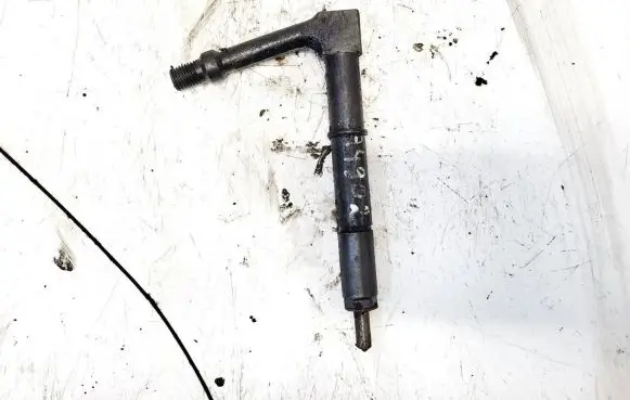 Nissan Almera Tino Fuel injector