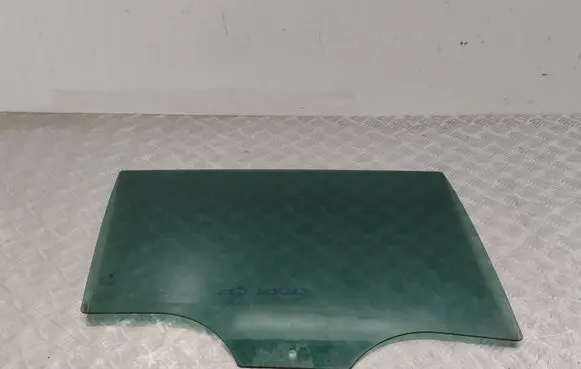 Skoda Kodiaq Rear door window glass E000292