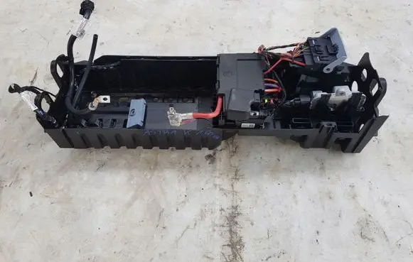 Opel Astra K Battery bracket 39014514