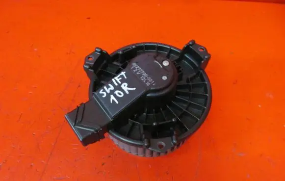 Suzuki Swift I Heater fan/blower AV2727000311