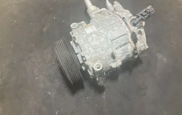 Seat Ibiza III (6L) Air conditioning (A/C) compressor (pump) 1K0820803P GE4471904650 20050704460
