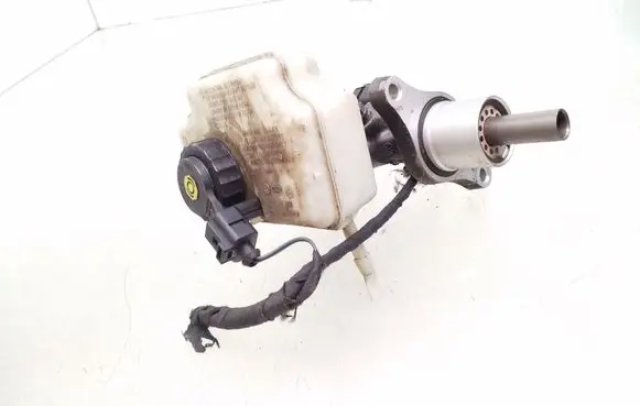 Volkswagen Golf V Master brake cylinder 1K0945459A 1K1611301D 1K1611349C