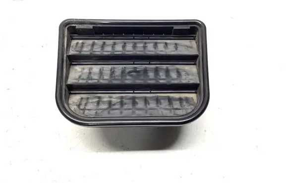 Volvo S60 Quarter panel pressure vent 31291230