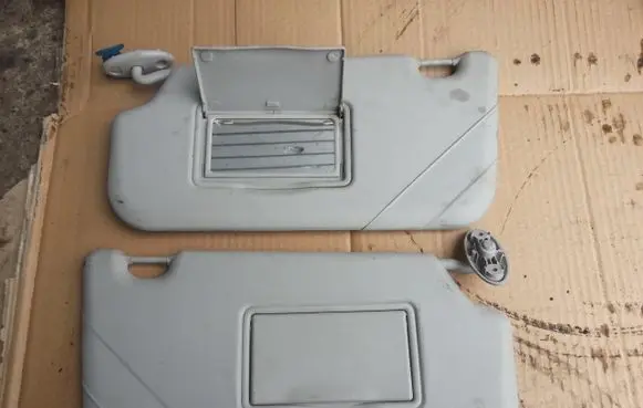Ford Mondeo MK IV Sun visor