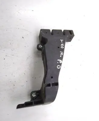 Hyundai i40 Radiator support slam panel bracket 6414632000