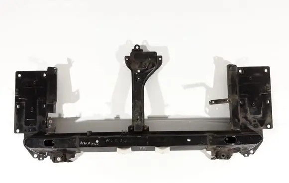 Nissan Murano Z50 Bottom radiator support slam panel 
