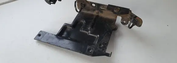Nissan Qashqai+2 Other engine bay part
