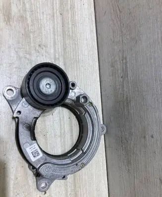 BMW 1 F70 Generator/alternator belt tensioner 9485813