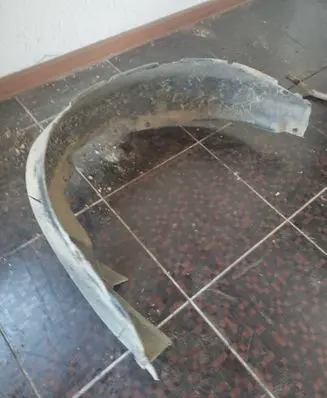 Volkswagen Jetta II Front arch trim 