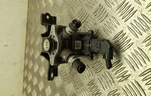 Toyota Prius (XW50) Webasto circulation pump for autonomous heater 34420080860