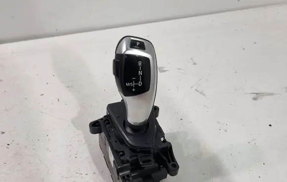 BMW 3 F30 F35 F31 Gear shifter/selector 9296896 1009994800 90358141562834