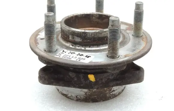 Opel Insignia B Front wheel hub 13507016 13526966