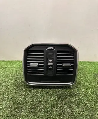 Porsche Macan (95B) Rear air vent grill 95B819203G 10032016