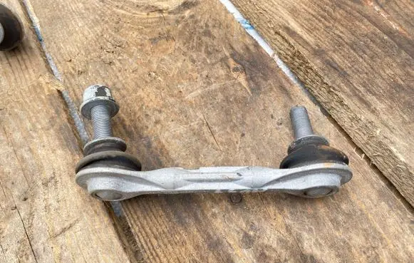 Rear anti-roll bar/stabilizer link