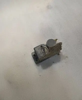 Audi 80 90 B3 Central locking vacuum pump 