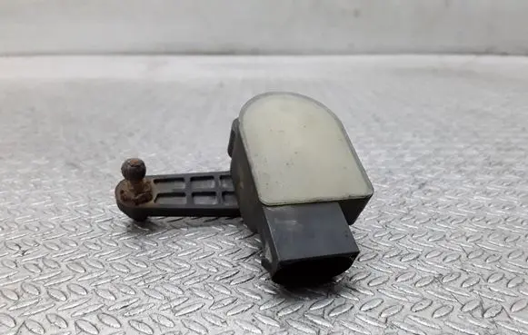 Ford Focus Headlight/headlamp level sensor 2M515A955AB