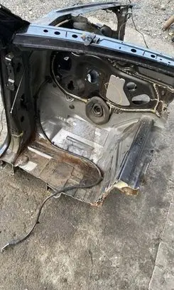 Volkswagen Touareg I Front quarter panel