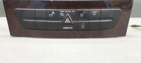 Mercedes-Benz E W211 Hazard light switch
