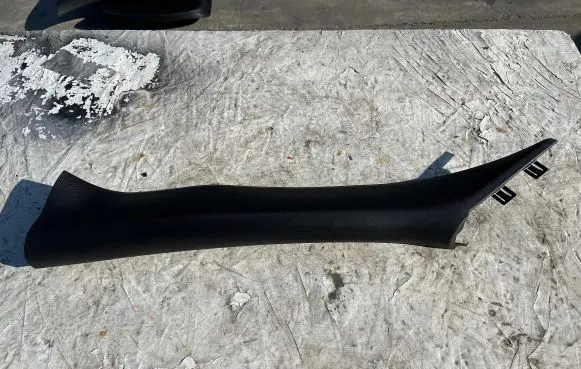 Jeep Grand Cherokee WL (A) pillar trim 102608053DB 00003352 102608050DBR