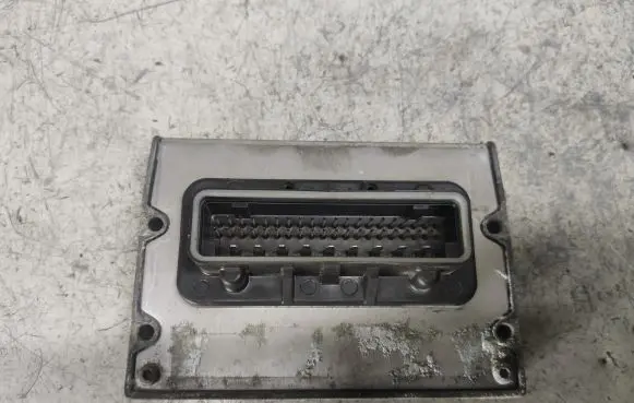 Chrysler Voyager Relay mounting block 04727080AF