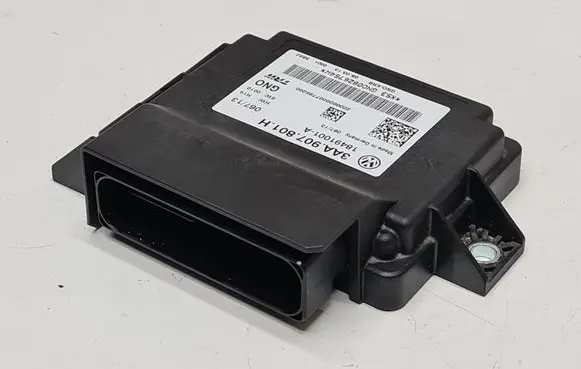 Volkswagen PASSAT B7 Hand brake control module 3AA907801H