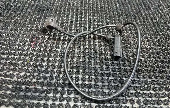Renault Captur ABS brake wheel speed sensor 479101995R