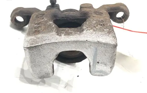Nissan Qashqai Rear brake caliper