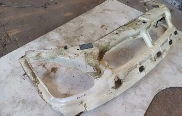Iveco Daily 35 - 40.10 Radiator support slam panel