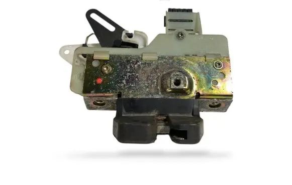 Volvo XC70 Tailgate/trunk/boot lock/catch/latch 30753829